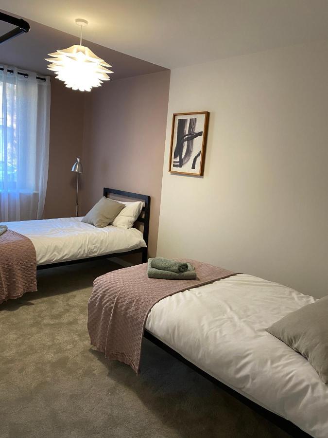 Modern Apartment In Central Quiet York With Free Parking - Contemporary New Building Екстериор снимка